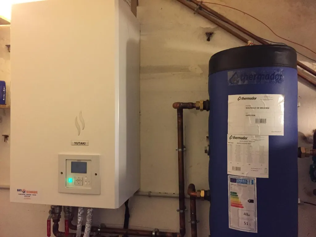 Installation par Bati-technique d'une pompe à chaleur air-eau Thermador à Ollioules et Bandol