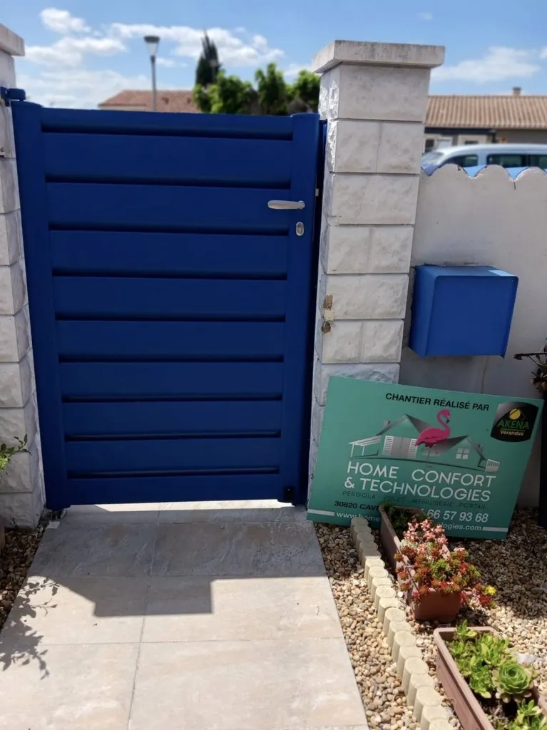 Installation de plusieurs portails battants en aluminium près de Nîmes sur la commune de Fons