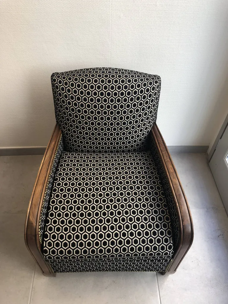 Réfection complète d'un fauteuil art Déco pour un hôtel à Megève