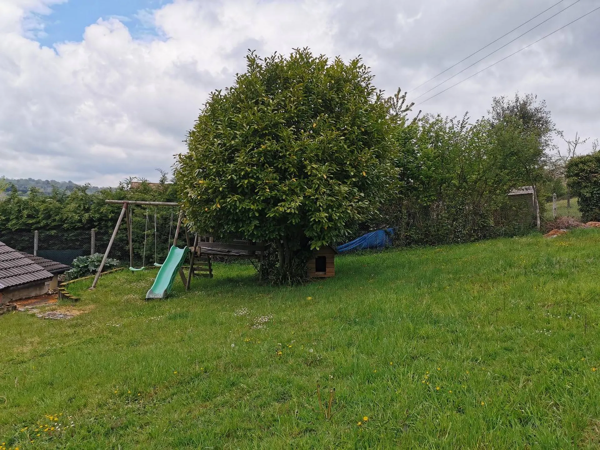 Maison en pierres et briques, Calvados 14
