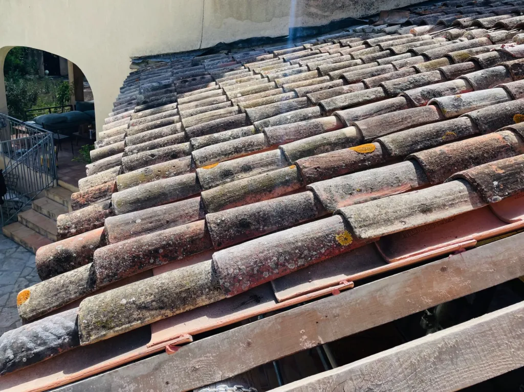 Changement d’une toiture de Auvent d’une maison sur Ventabren près de Aix en Provence