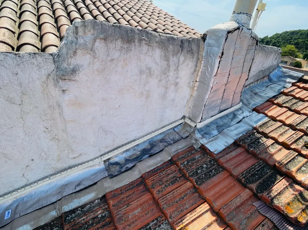 Changement de Solin de toiture à Le Rove 13740