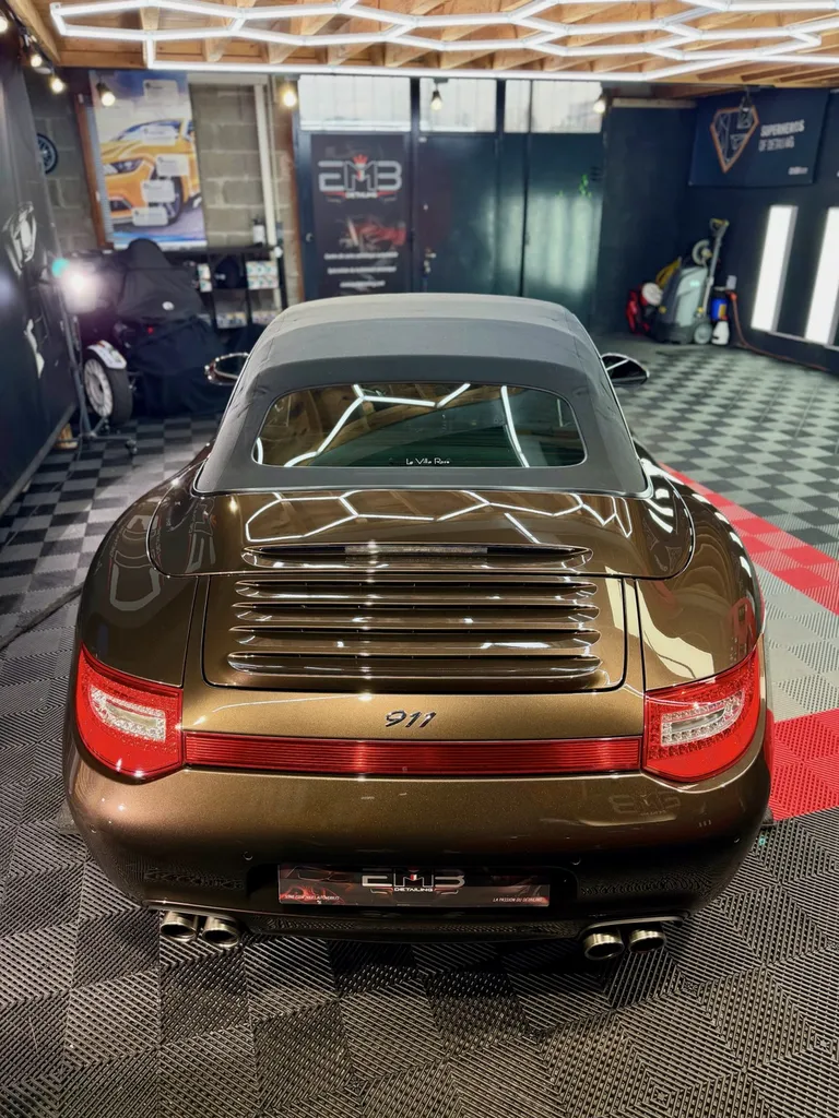 Traitement céramique Porsche 997 Cabriolet à Vaugneray – Detailing haut de gamme pour passionnés Porsche près de Lyon