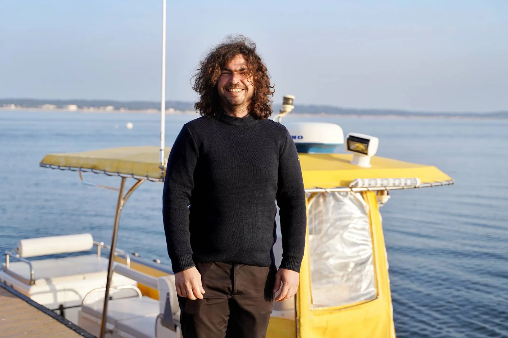 Nos skippers assurent les traversées de jour comme de nuit ! N'hésitez donc pas à réserver une course pour prendre votre train tôt le matin à la gare d'Arcachon !