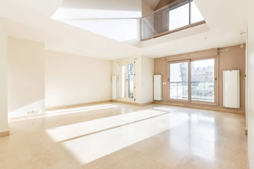 A vendre appartement avec 5 chambres gare des vallées La Garenne Colombes 92250