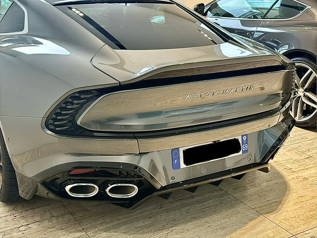 protection carrosserie DETAILING film PPF proche de Lyon Aston Martin Vanquish 