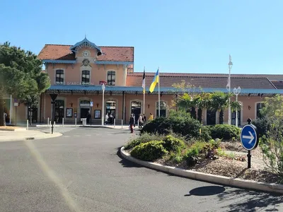 La Gare d'Arcachon pour venir en TER ou en TGV de toutes parts et profiter du bassin 'arcachon en évitant les bouchons.