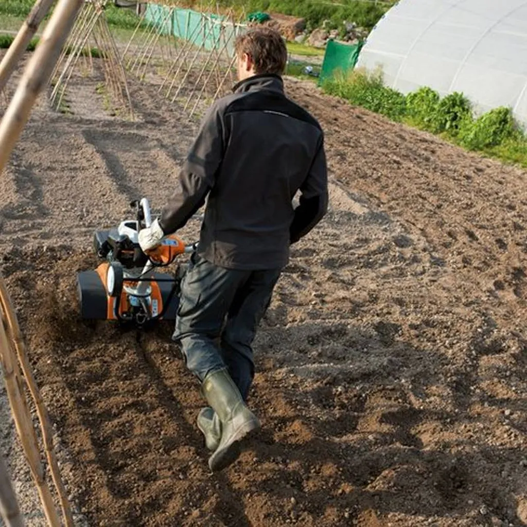 acheter motobineuse Stihl à Ollioules var
