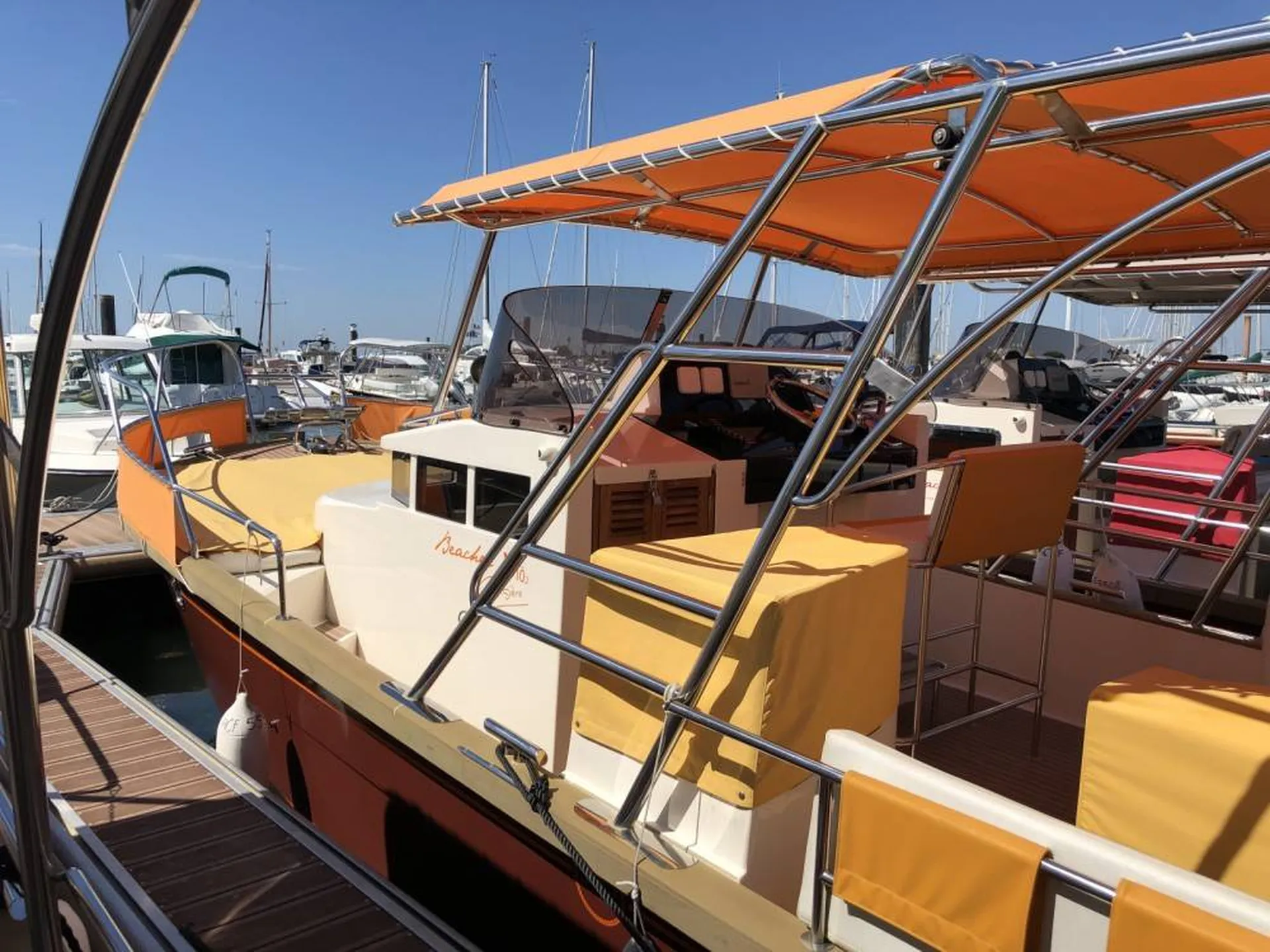 Location d'un bateau Beacher V10.2 CROISIERE à Arcachon ou le Cap Ferret - Bassin d'Arcachon