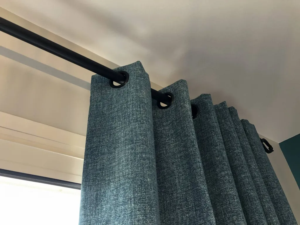 Confection de rideaux thermiques occultants à Megève