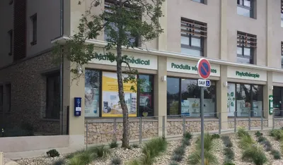 Fourniture et pose de film de protection pour bâtiment à Grasse 06