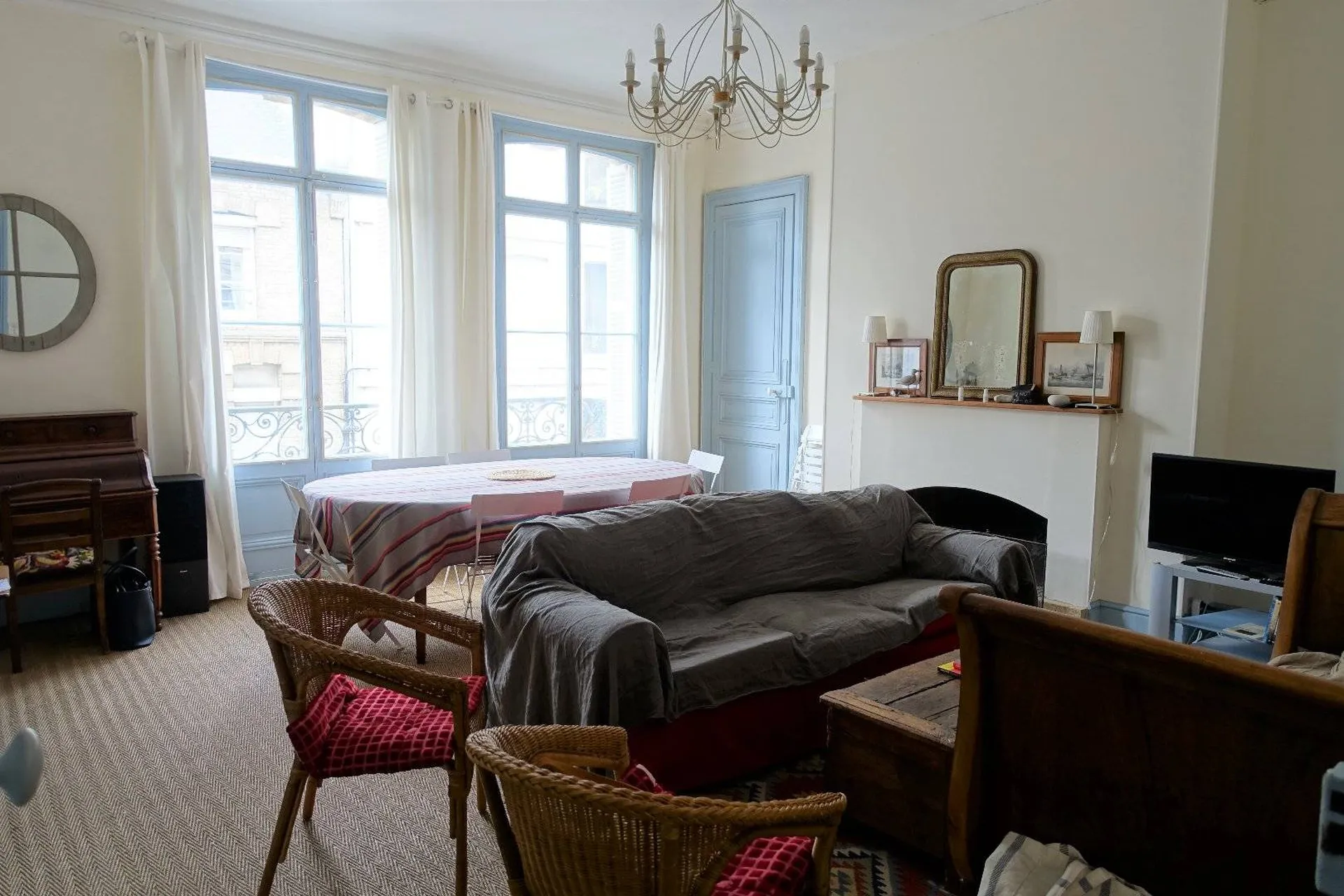 A vendre appartement Haussmannien d'environ 103 m², 4 chambres, à deux pas de la mer et du centre-ville de Dieppe 76200.