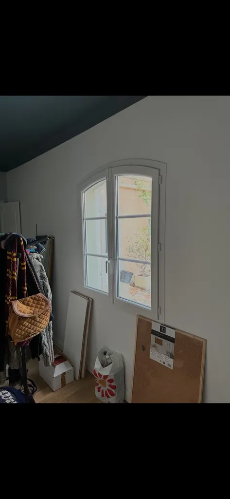 Rénovation de menuiseries en aluminium sur une ancienne maison à Aix-en-Provence