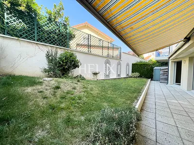 Appartement Le Vésinet-centre 3 pièces 67 m2 avec jardin privatif