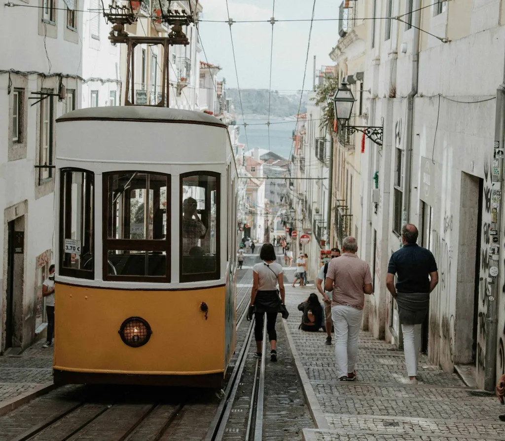 Expédier du courrier en express de Lyon vers Lisbonne