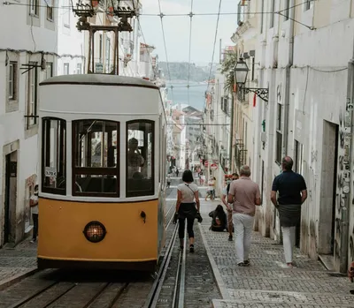 Expédier du courrier en express de Lyon vers Lisbonne
