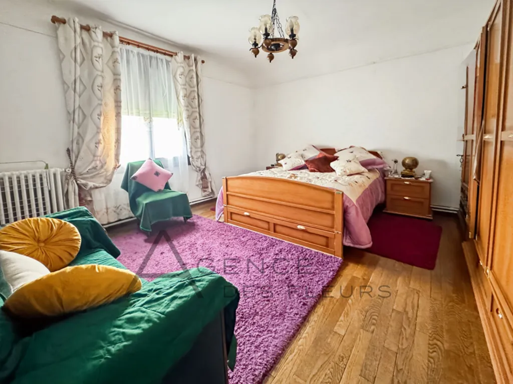 À vendre maison de 110 m² sur un terrain de 1024 m² située sur la commune de Cléon