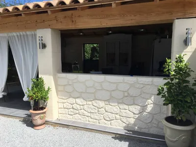 Façades en imitation pierre Marseille