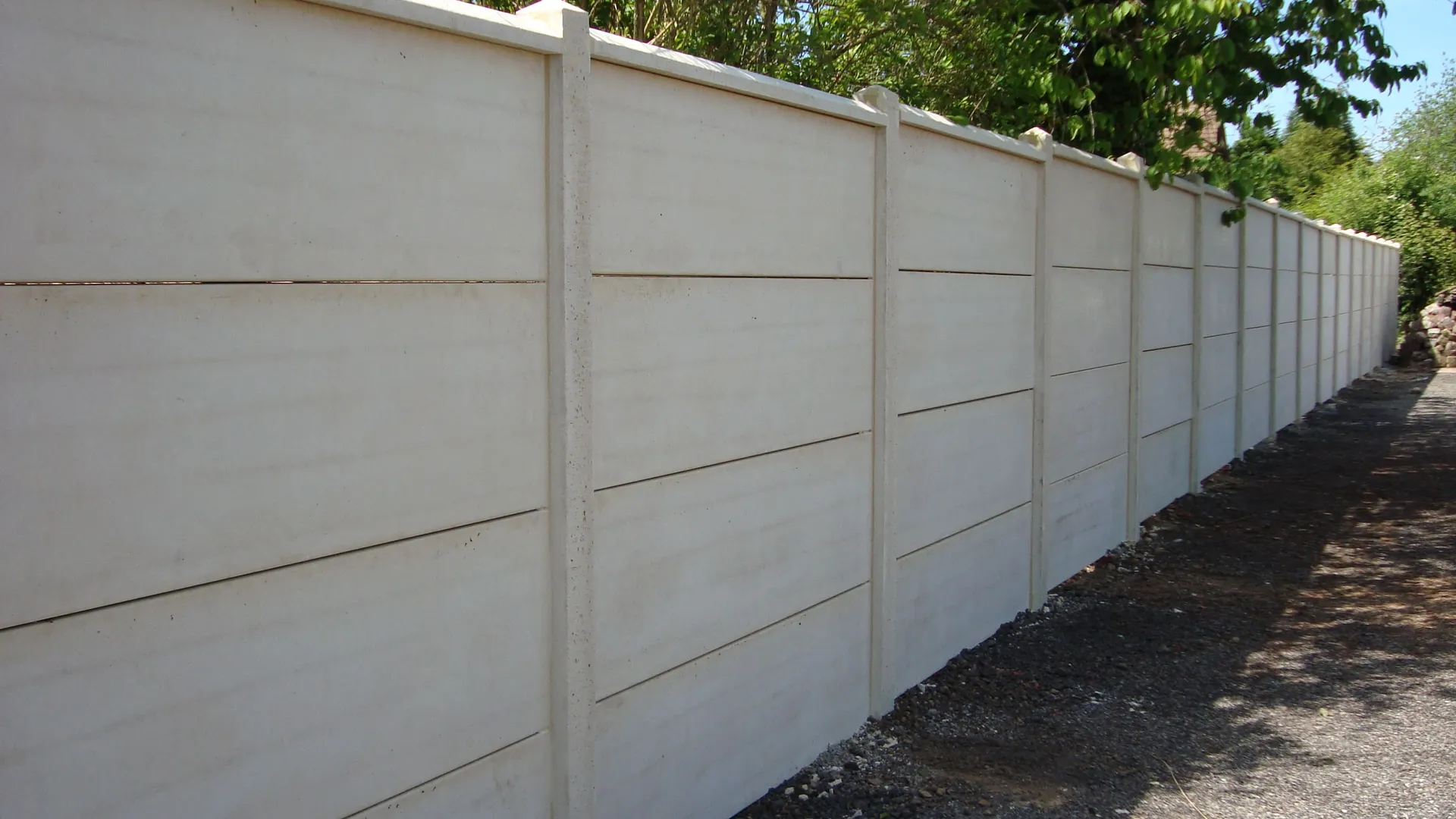 Installation de Clôture Occultante Béton Modulaire, Haute Résistance et Durabilité à Le Havre en Seine-Maritime 76 et Montivilliers