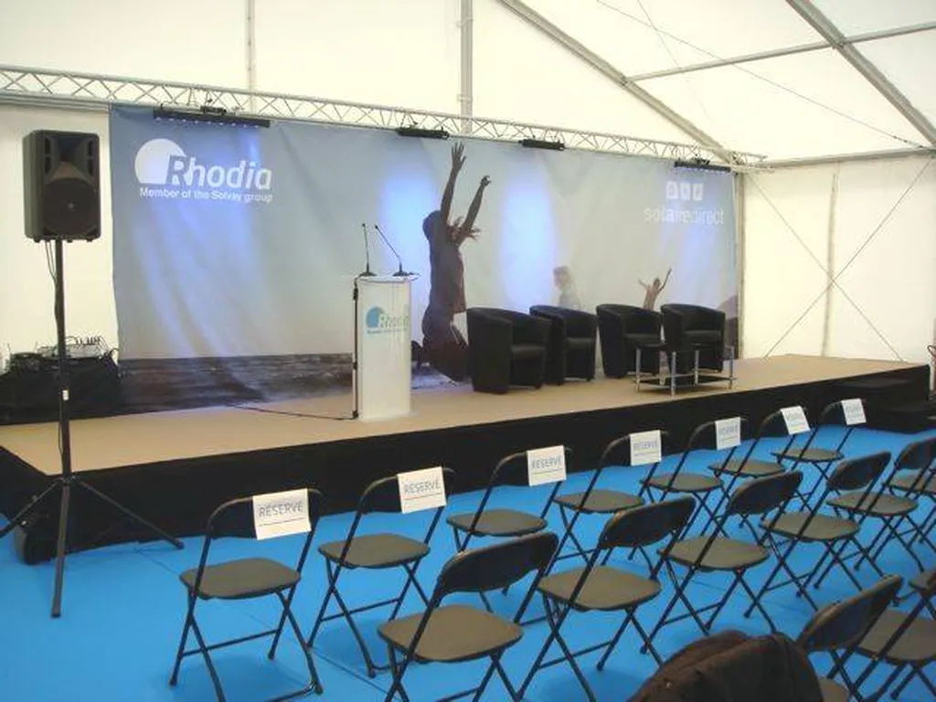 Location Fauteuil RONDO Noir - Design Lounge & Confort Simili-Cuir