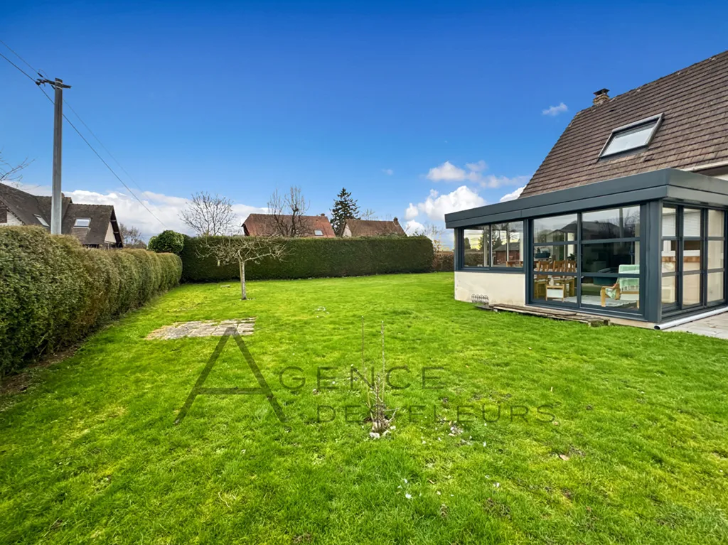 A vendre sur la commune de La Londe 76500, jolie maison de 122m² édifiée sur 800m² de terrain