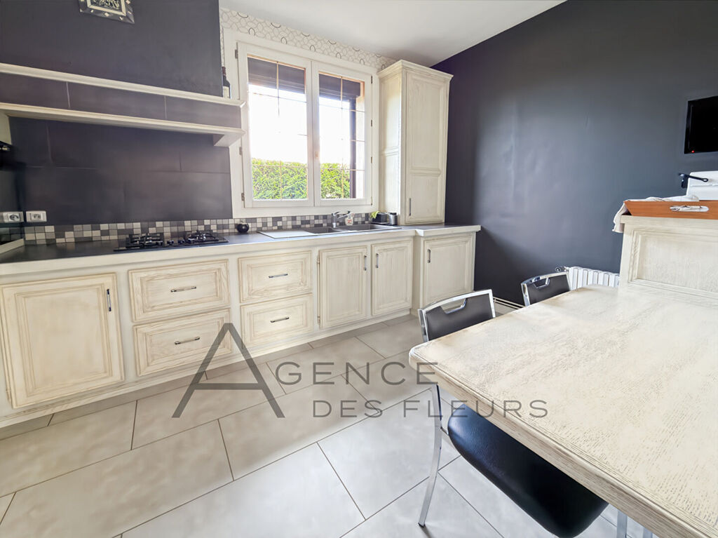 A vendre maison de 87m² sur 447m² de terrain sur la commune de SAINT AUBIN LES ELBEUF 76410