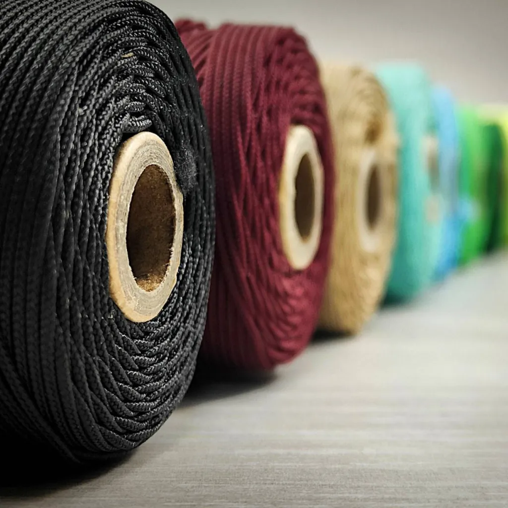 Cordons polyester pour la fabrication de bijoux fantaisie