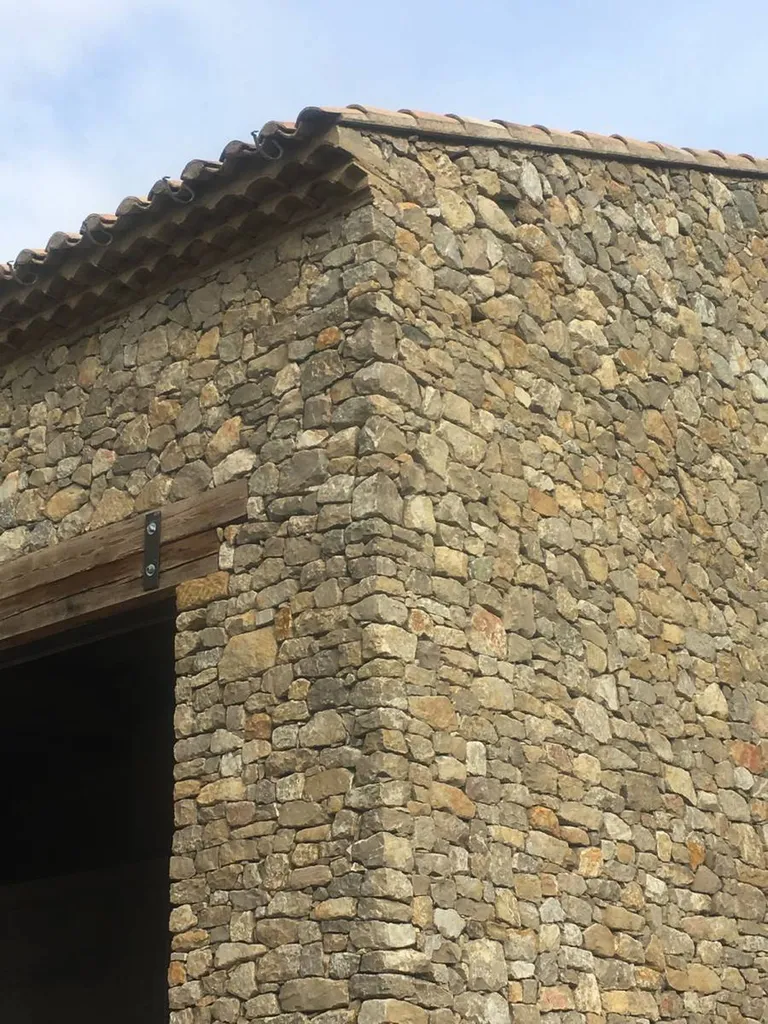 Conception et réalisation d'un Mas provençal en pierre à Salon de Provence