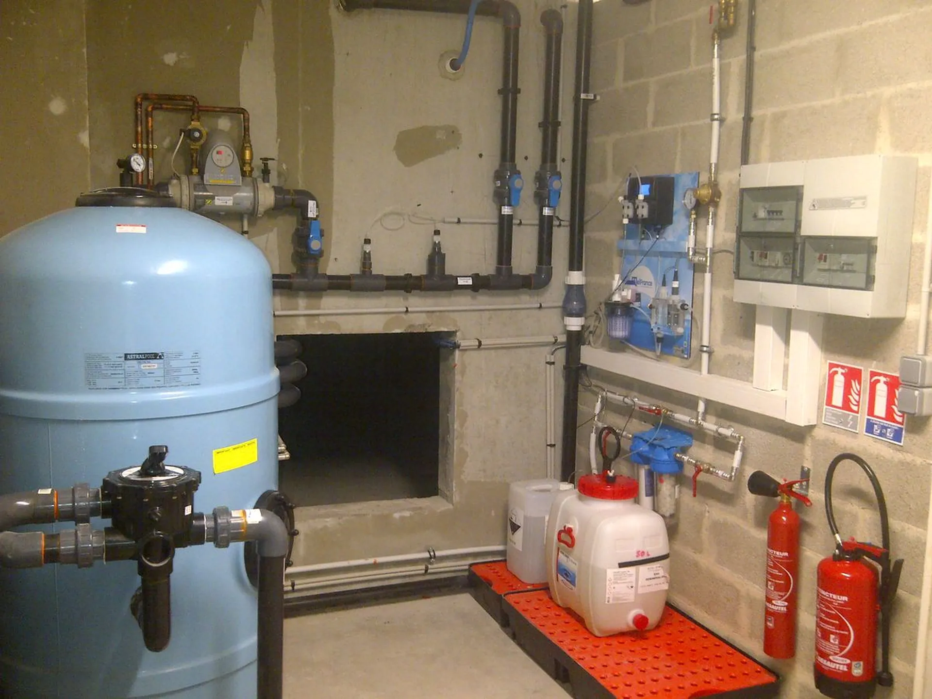 construction d'un groupe de filtration pour bassin de kinésithérapie en Normandie