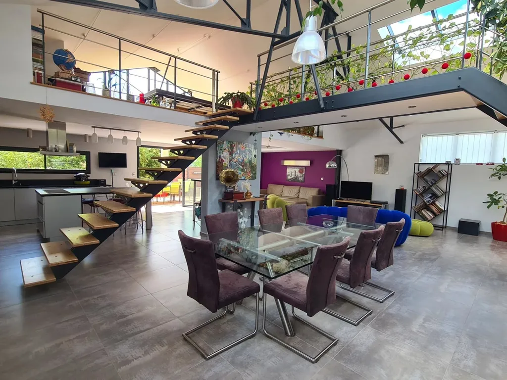 acheter un loft avec terrasse et jaccuzi-piscine dans le centre ville du mans