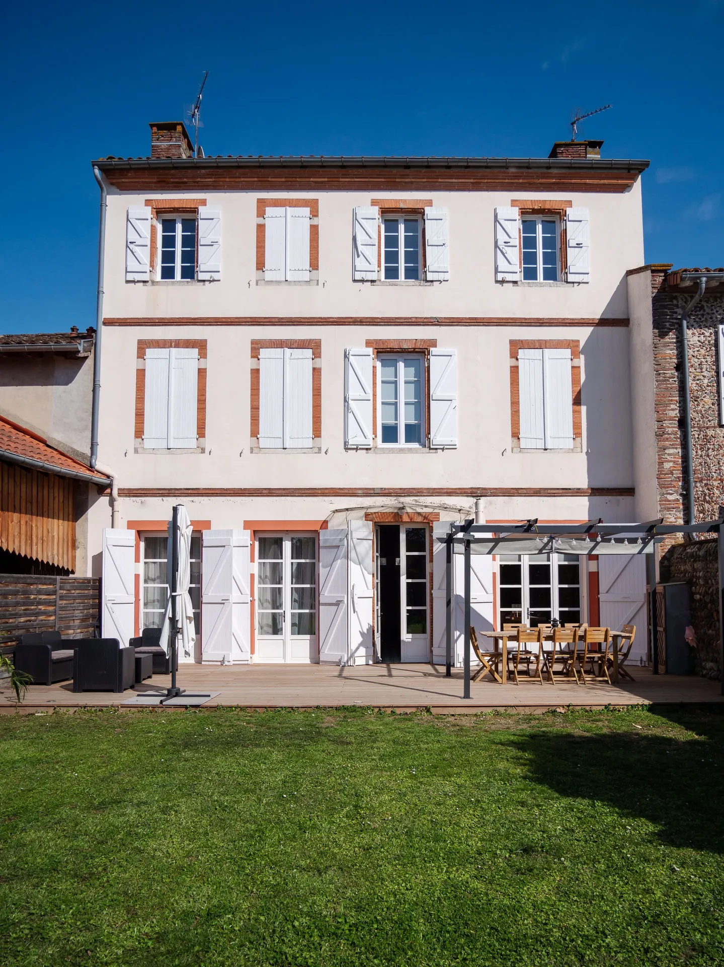 Rénovation d'une maison de maître 1900 : Démolition de murs porteurs, pose de poutre métallique type IPN au sud de Toulouse à Carbonne