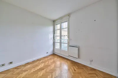 Quartier des Ursulines à Saint Germain en Laye appartement de 2 pièces avec ascenseur