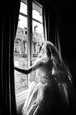 Luxury Meets Nature: A Chic and Glamorous Wedding Celebration in a Stunning Paris Pavilion, Bois de Boulogne