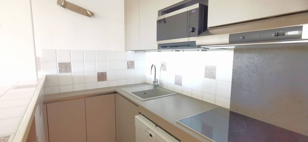 Vente appartement T2 Cassis  avec jardin et parking privé dans résidence de standing sécurisée