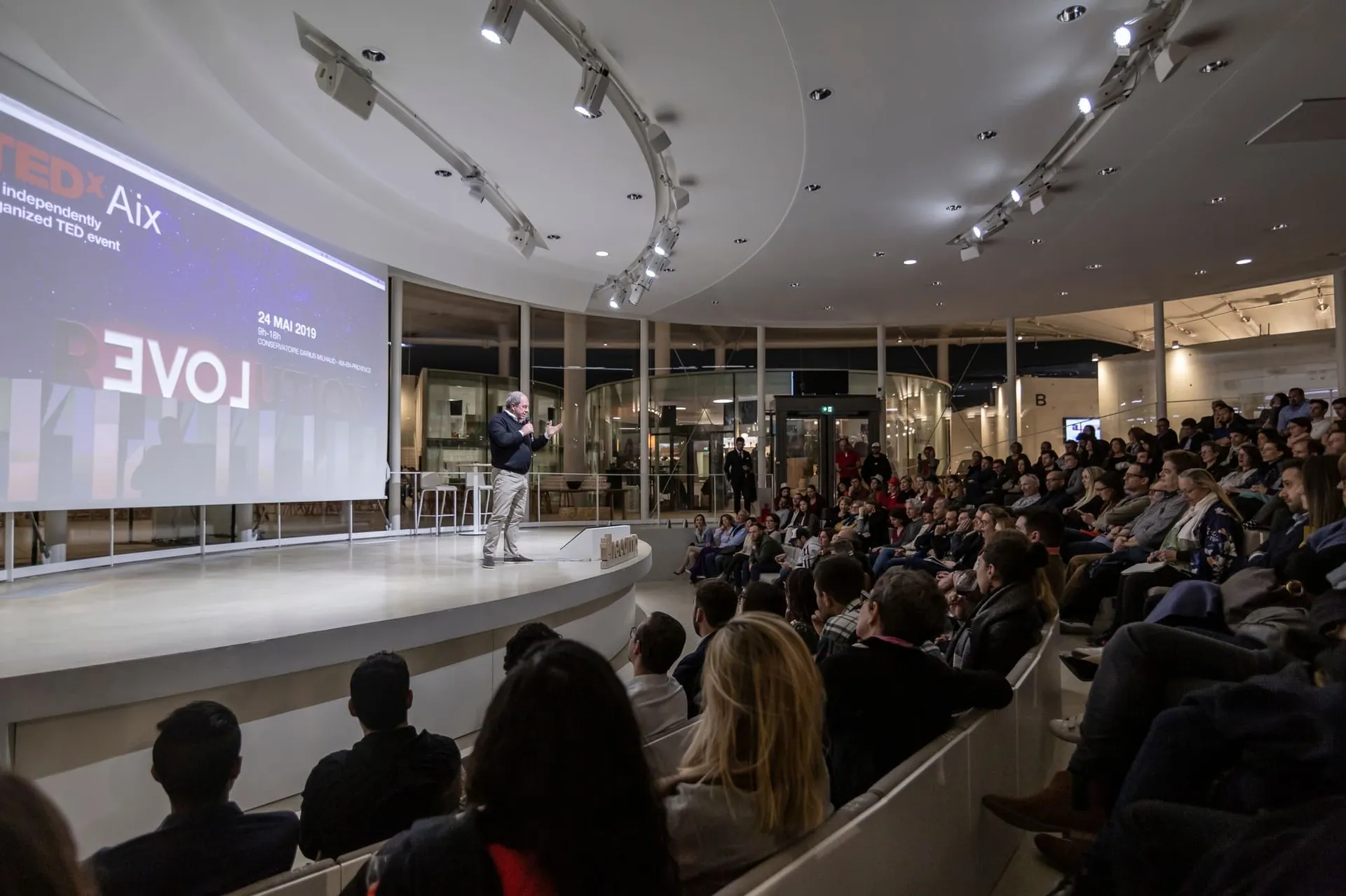Lieu de séminaire avec nombreuses salles de réunion modernes à Aix en Provence