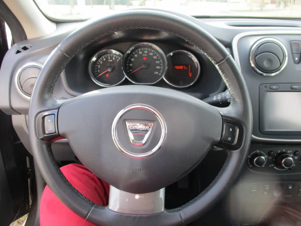 dacia sandero stepway 90 tce