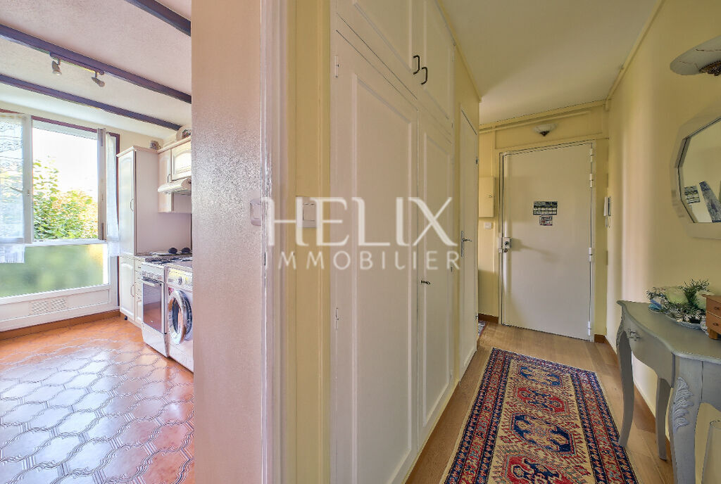 Venez visiter ce bel appartement au calme à Chatou