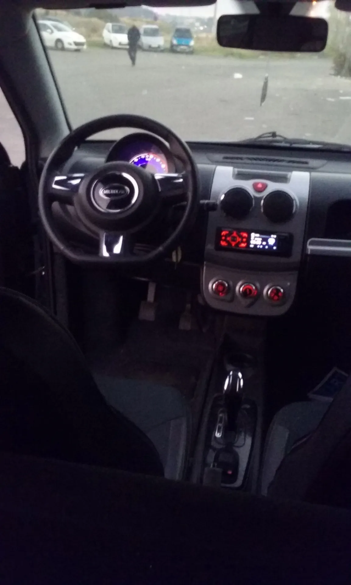 Voiture sans permis Vitrolles Microcar Mgo premium DCI