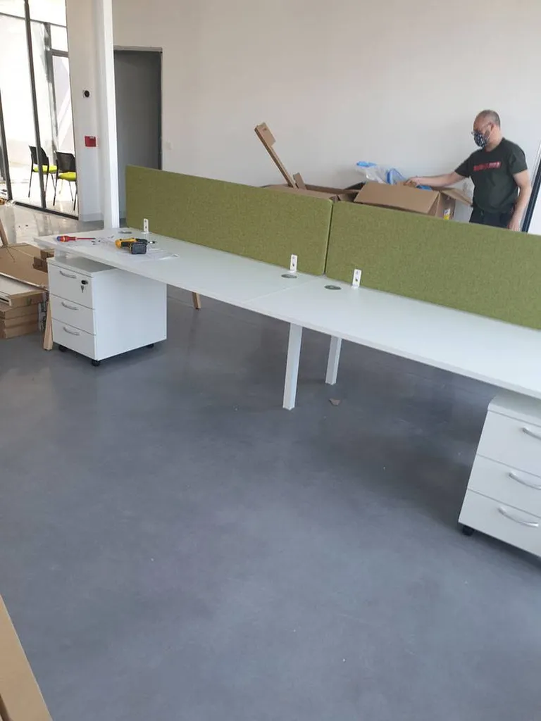 Mobilier de bureau bench à Montpellier