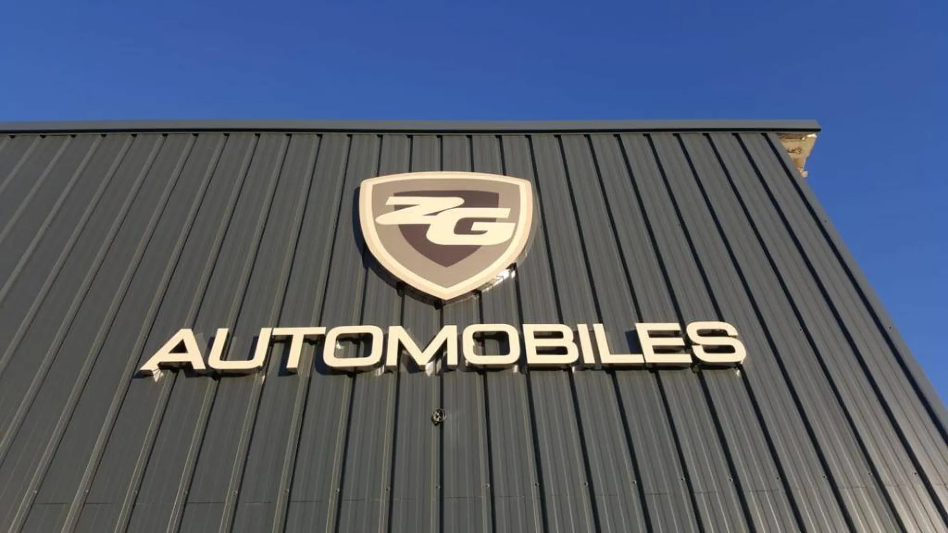 Réalisation et installation d'une enseigne pour le garage ariégeois Z.G Automobile à Verniolle proche de Pamierss
