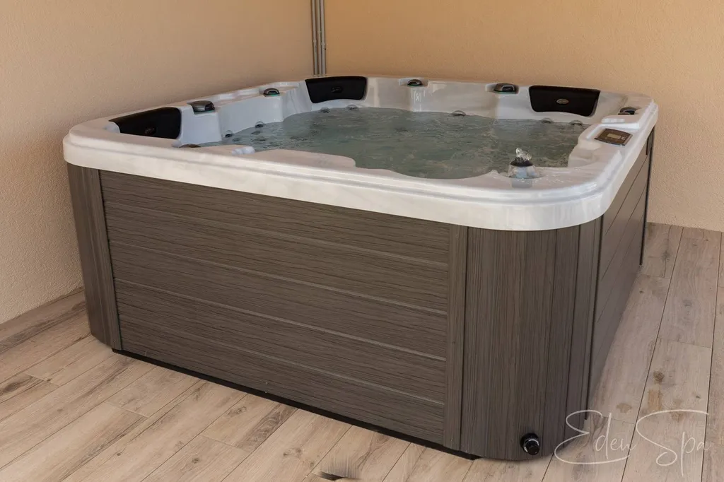 spa canadien compact 5 places aix en provence