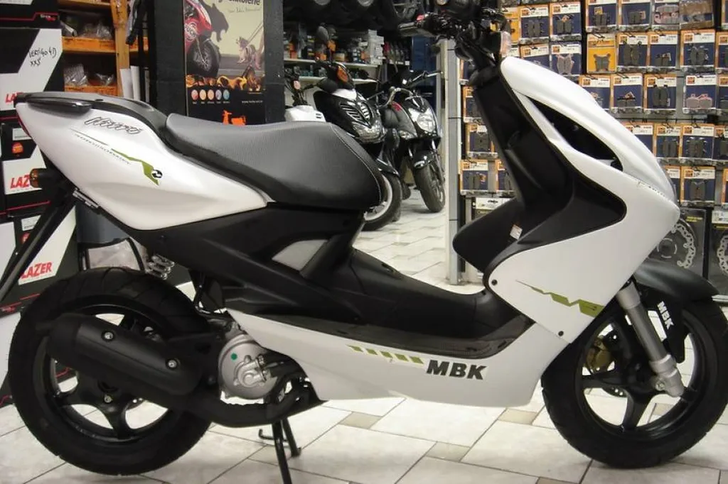 Scooter neuf mbk nitro naked promo la seyne sur mer six fours les plages toulon