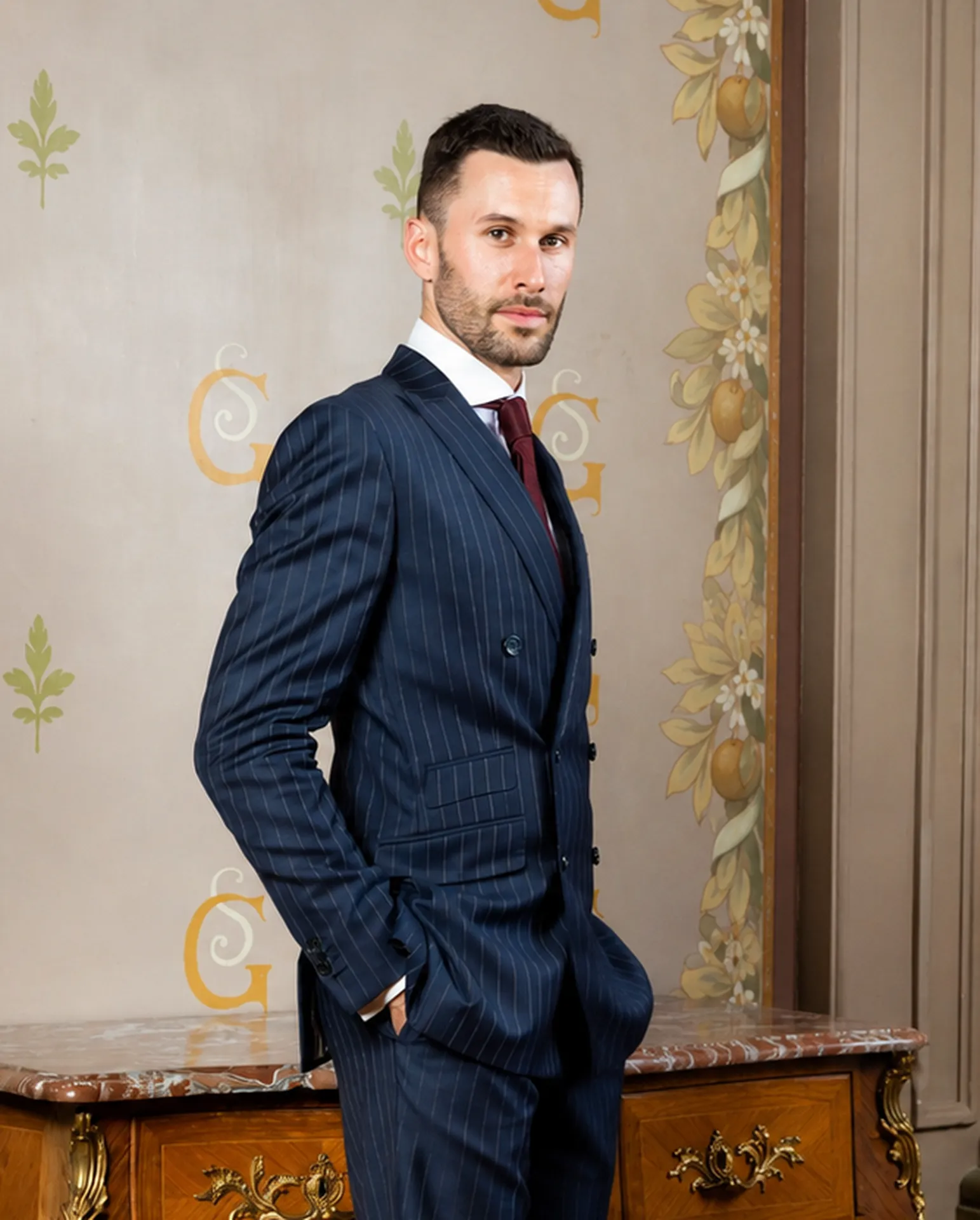 tailleur sur mesure versailles carat yvelines paris costume chemise gilet pantalon manteau mariage quotidien business