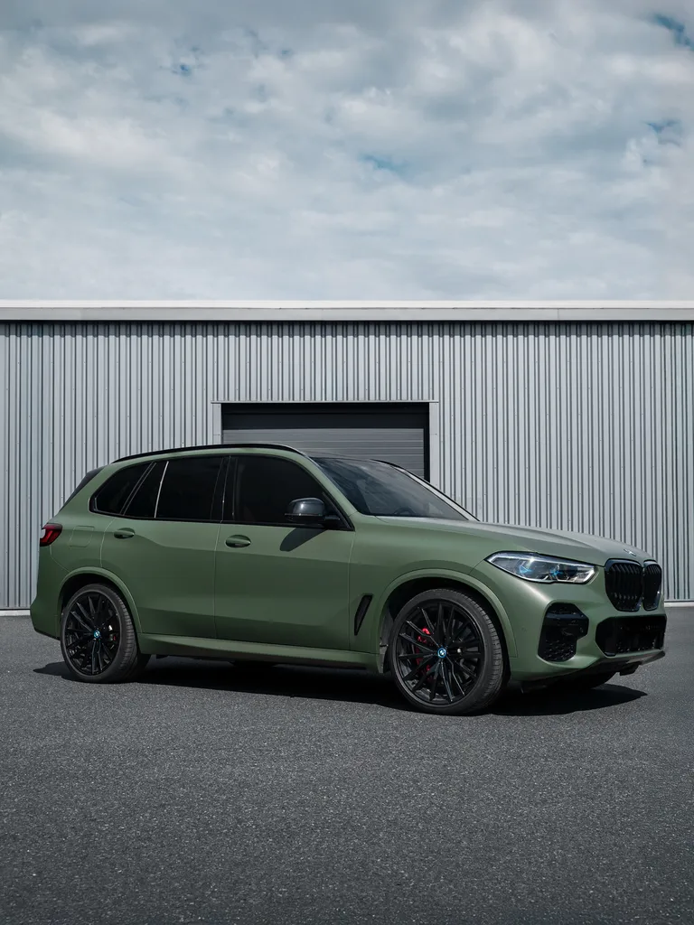 Covering complet vert Kaki mat en 3M-2080 BMW X5.