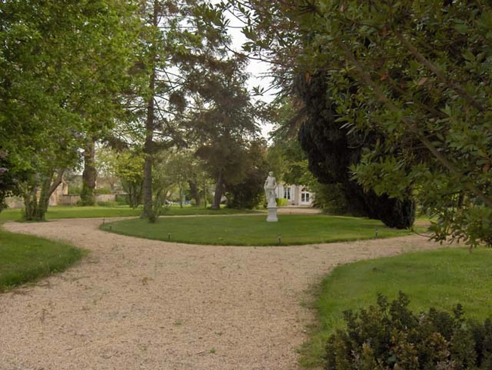 CHATEAU XIXème Entre CAEN et LISIEUX