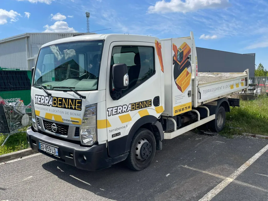 Camion benne terrassier TERRABENNE martillac 
