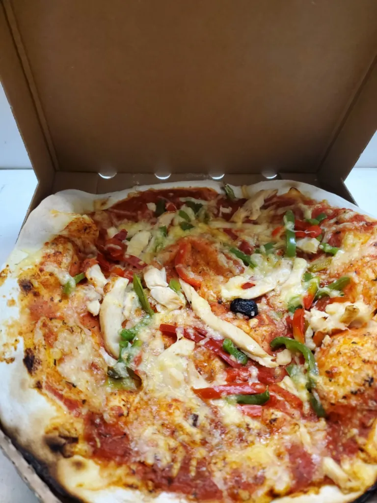 pizza indienne ou basquaise salon de provence