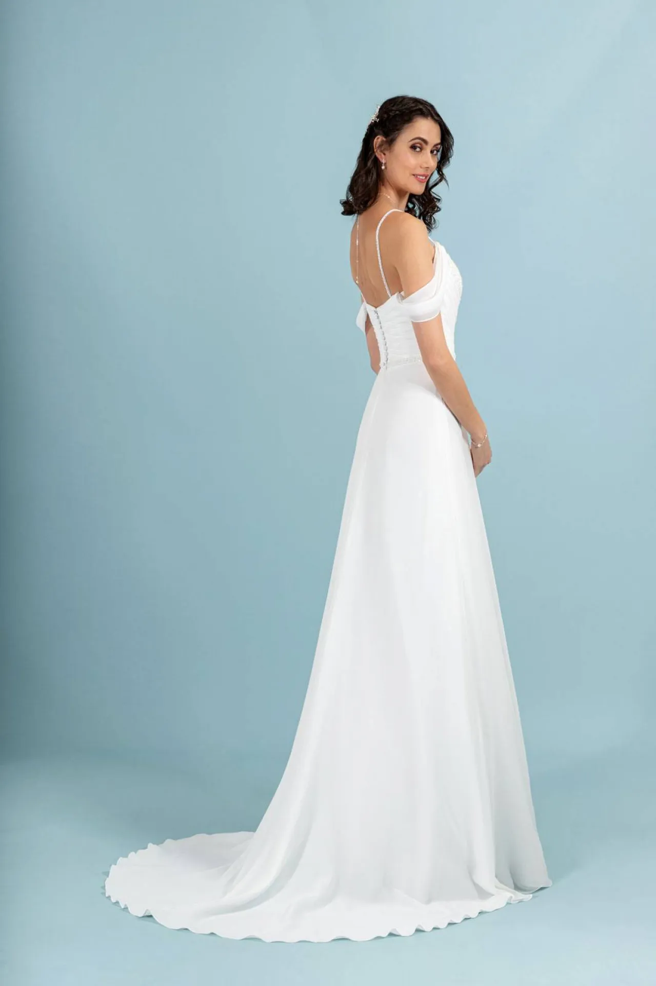 Robe de Mariée Amaelle en mousseline de la nouvelle collection Églantine Créations 2023 sur Marseille Provence.