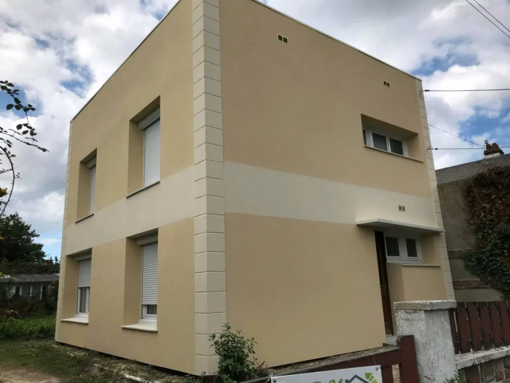 Réalisation d'une isolation thermique par l'extérieur sur maison individuelle secteur Le Havre (76) avec polystyrène par une entreprise RGE Eco-artisan