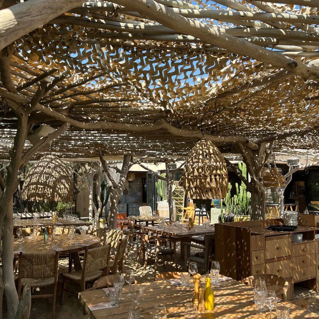 Installation sonorisation Cabane Bambou à Saint-Tropez Var 83